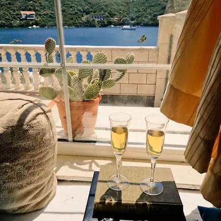 Lady Kate * Lastovo